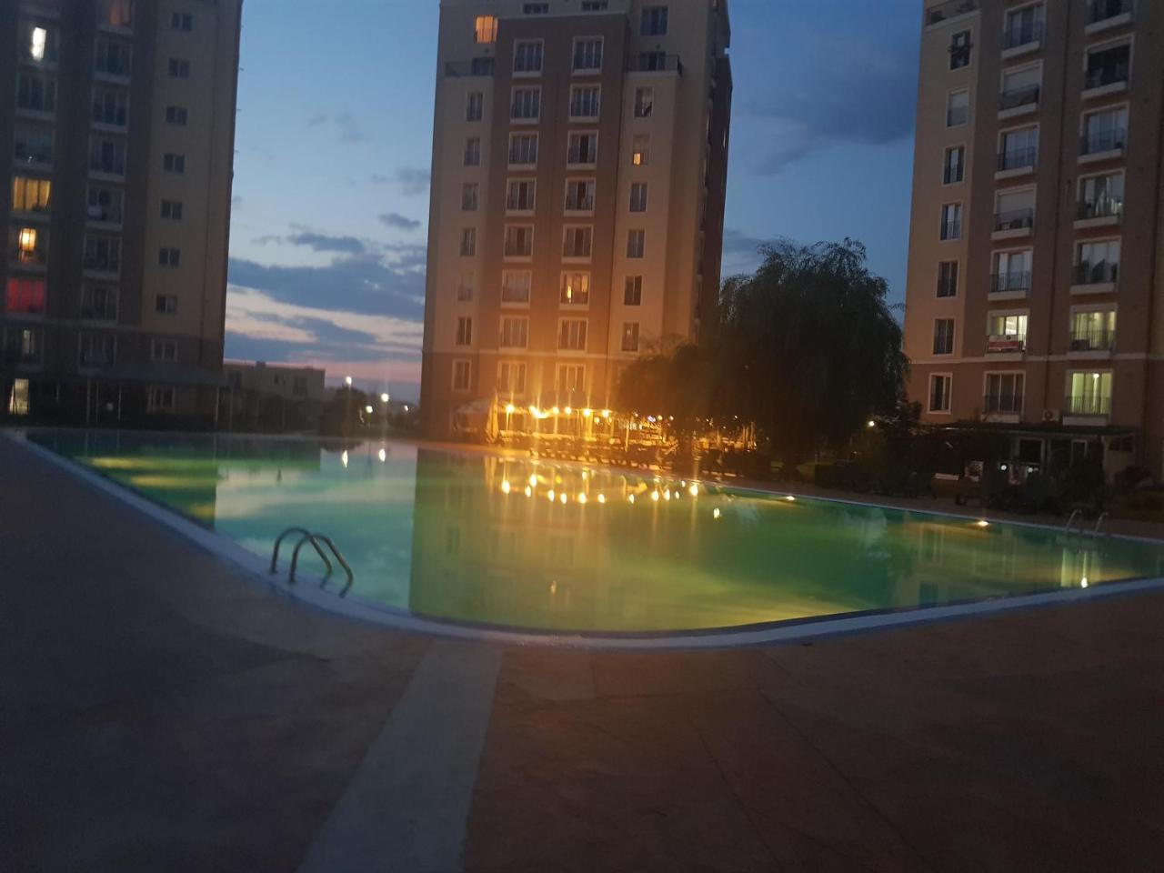 Modern Apartment With Pool In North Bucharest Cretuleasca Екстер'єр фото